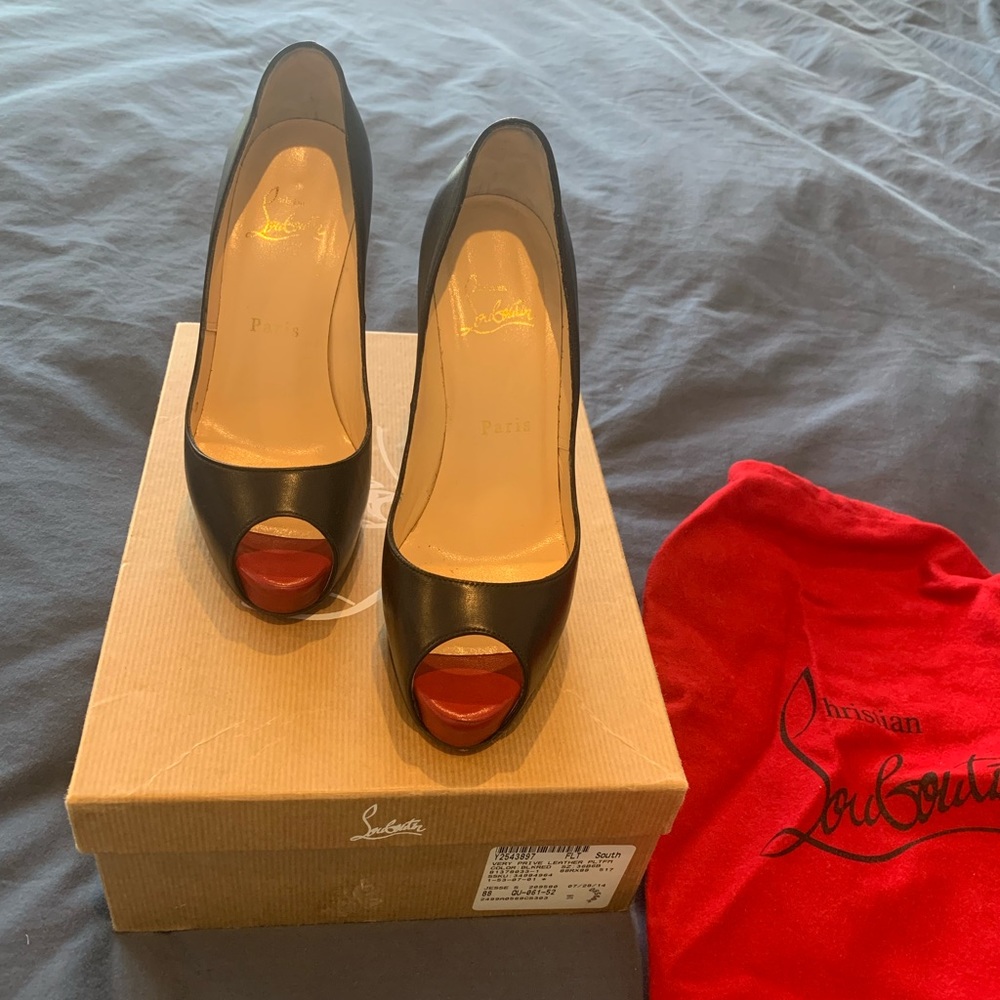 Christian Louboutin Very Prive black open toe pumps